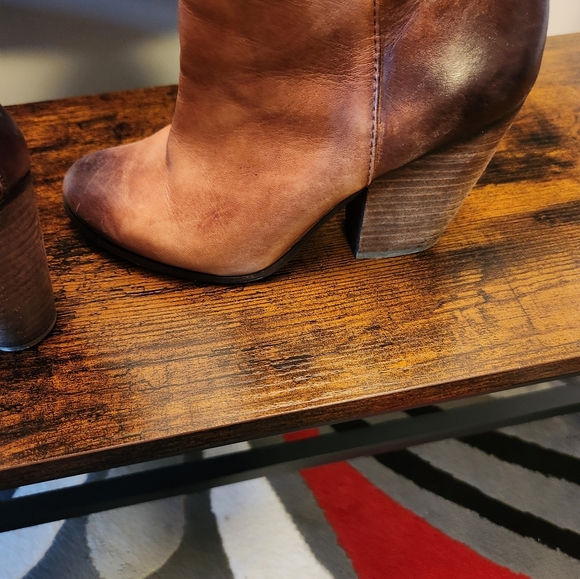 Vince Camuto "Hadley" leather booties - Picture 13 of 15